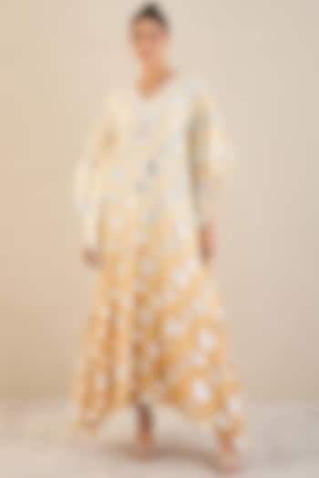 Beige Embellished Ombre Kaftan by First Resort by Ramola Bachchan