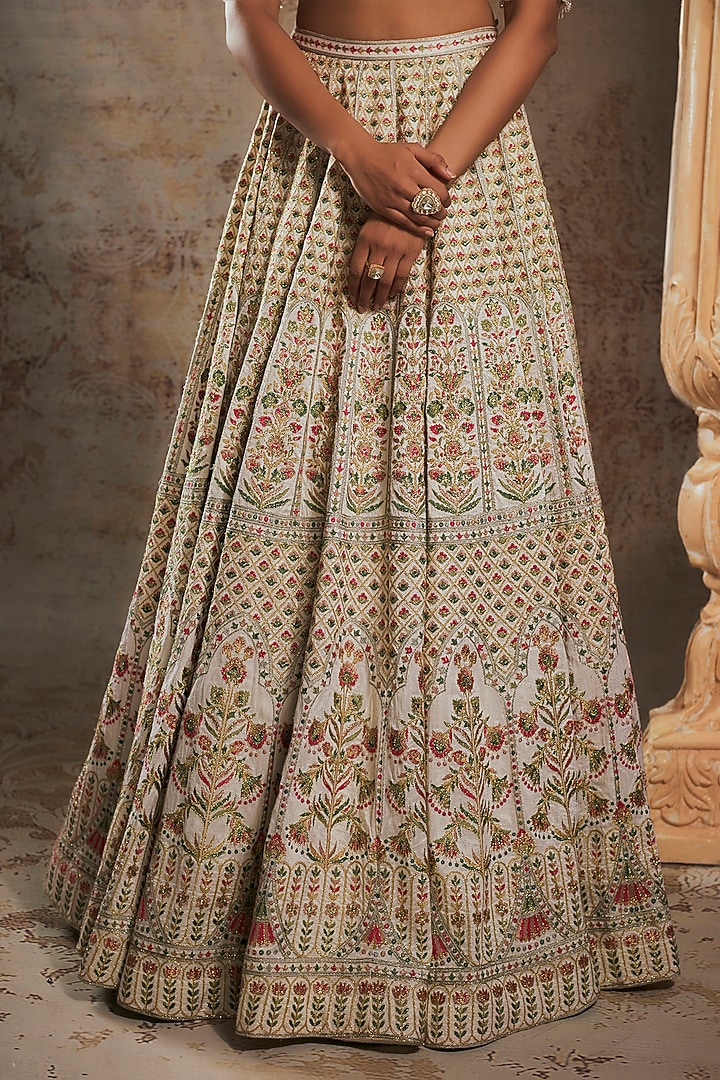 Ivory Tulle Bridal Bridal Lehenga Set by Falguni Shane Peacock at Pernia's Pop Up Shop
