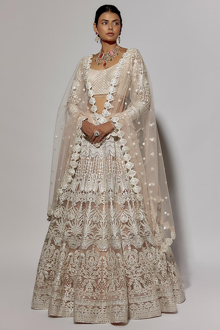 Nude Net Foil Bridal Bridal Lehenga Set by Falguni Shane Peacock at Pernia's Pop Up Shop