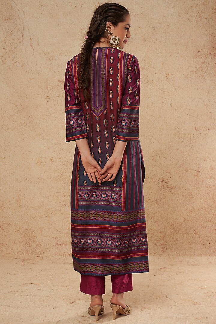 Magenta Printed Kurta Set by Falguni Shane Peacock India at Pernia's Pop Up Shop