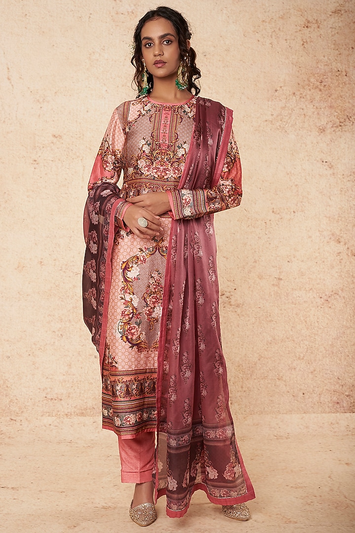 Light Pink Silk Printed Kurta Set by Falguni Shane Peacock India at Pernia's Pop Up Shop