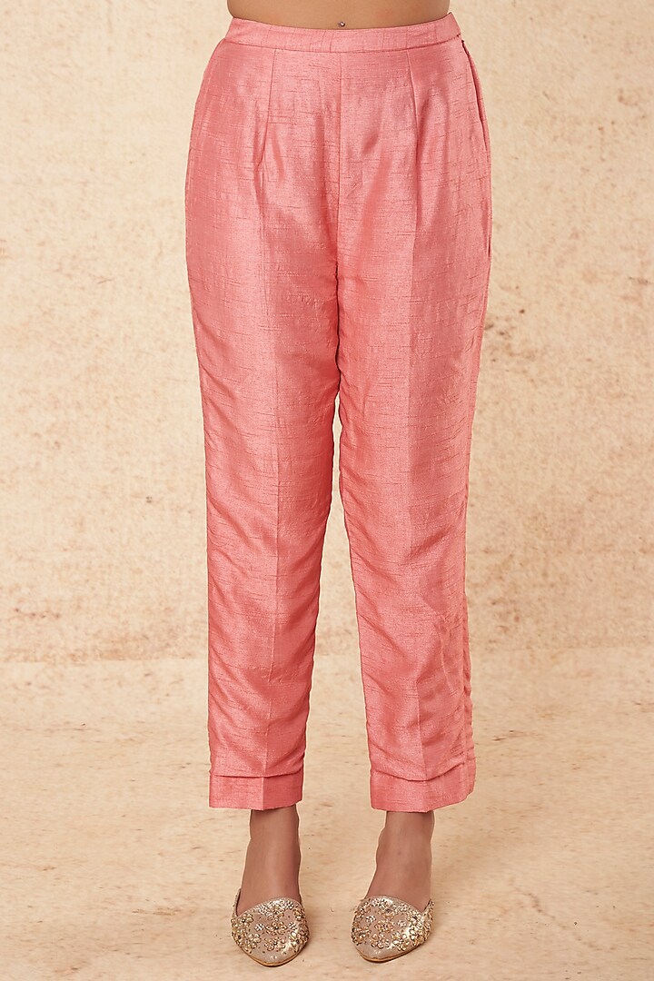 Light Pink Silk Printed Kurta Set by Falguni Shane Peacock India at Pernia's Pop Up Shop