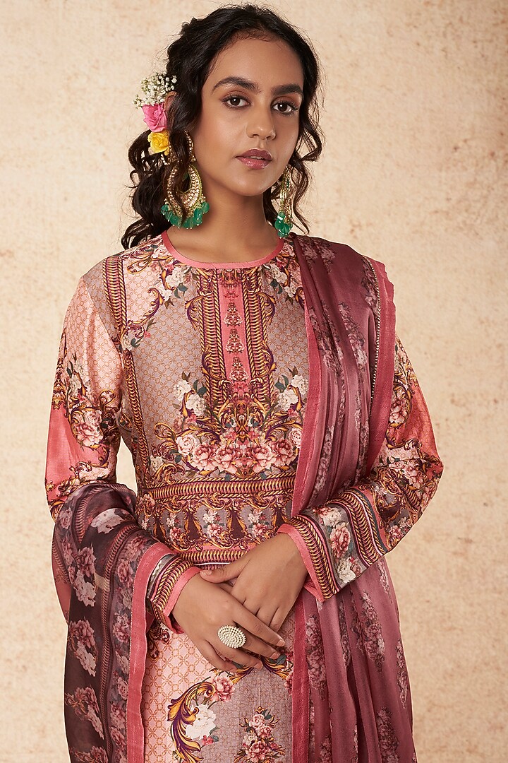 Light Pink Silk Printed Kurta Set by Falguni Shane Peacock India at Pernia's Pop Up Shop