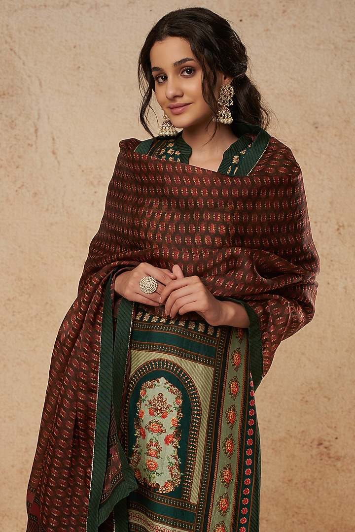 Bottle Green Printed Kurta Set by Falguni Shane Peacock India at Pernia's Pop Up Shop