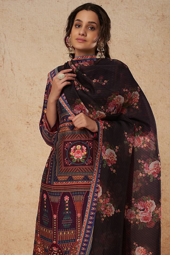 Violet Printed Kurta Set by Falguni Shane Peacock India at Pernia's Pop Up Shop