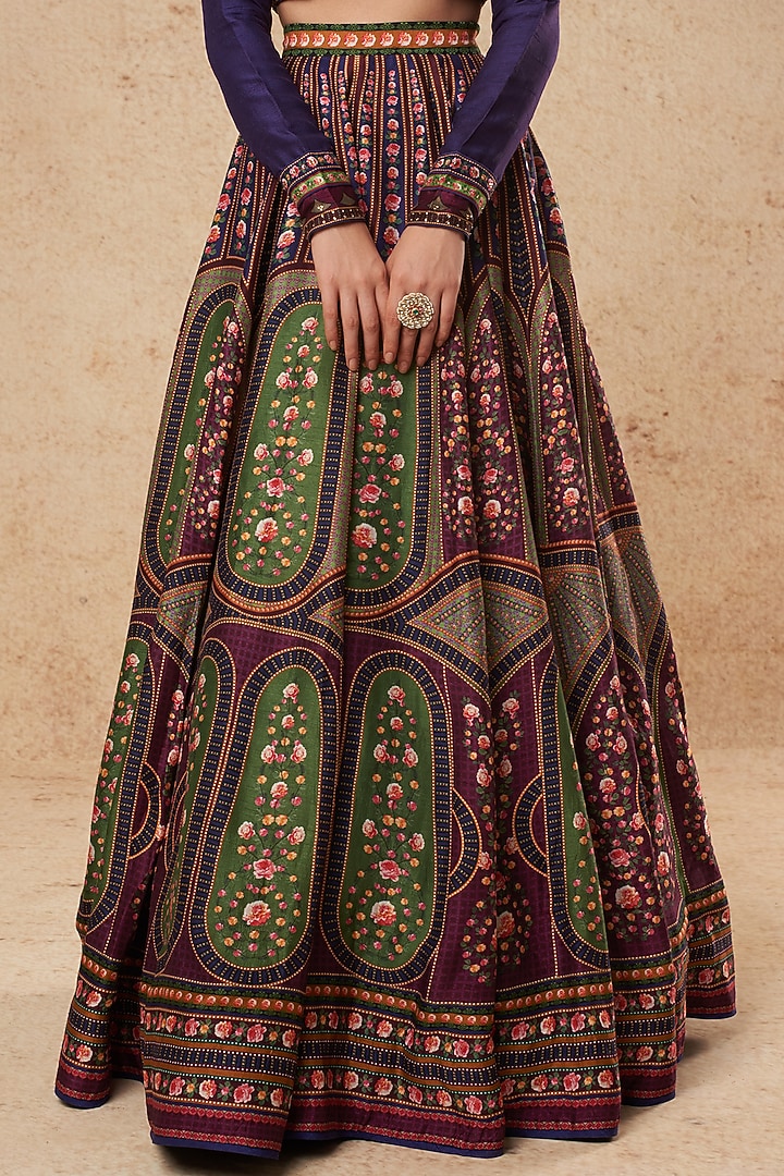 Violet Printed Bridal Lehenga Set by Falguni Shane Peacock India at Pernia's Pop Up Shop