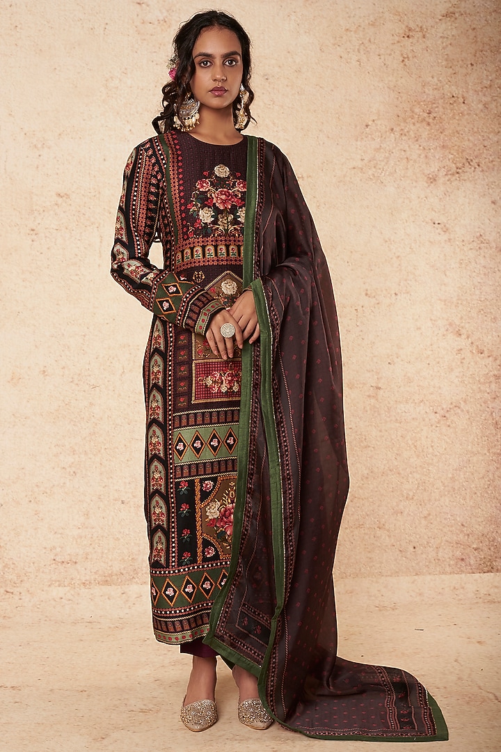 Black Silk Printed Kurta Set by Falguni Shane Peacock India at Pernia's Pop Up Shop