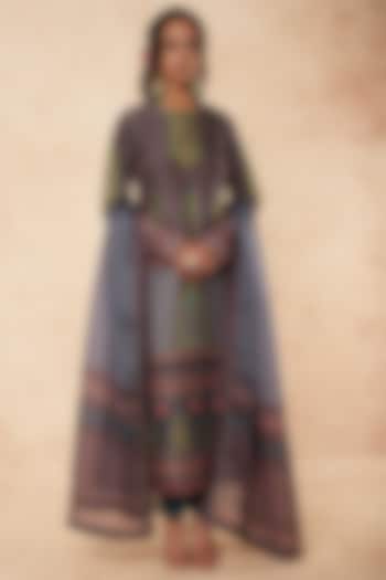 Blue Floral Printed Kurta Set by Falguni Shane Peacock India at Pernia's Pop Up Shop