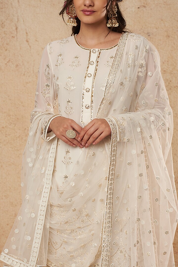 White Gold Foil Kurta Set by Falguni Shane Peacock India at Pernia's Pop Up Shop