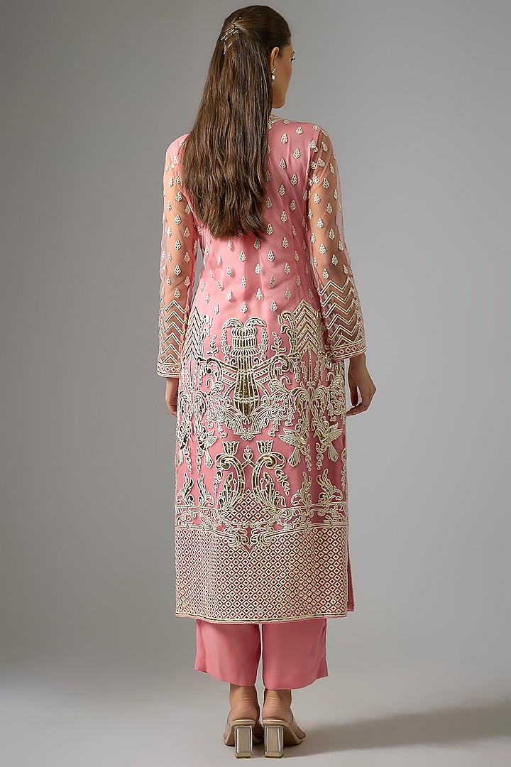 Pink Crepe Foil Embroidered Straight Kurta Set by Falguni Shane Peacock India at Pernia's Pop Up Shop