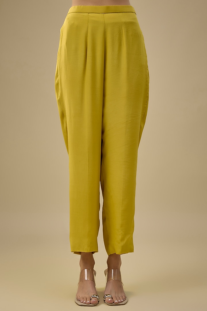 Mustard Tulle Thread Work Kurta Set by Falguni Shane Peacock India at Pernia's Pop Up Shop