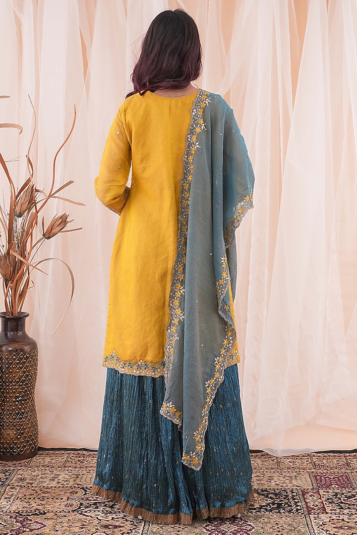 Sunny Yellow Banarasi Brocade Sequins Hand Embroidered Kurta Set by Farha Syed at Pernia's Pop Up Shop