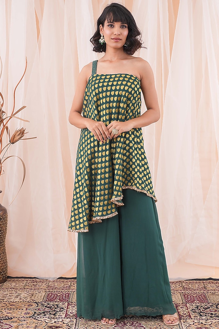 Green Banarasi Georgette Hand Embroidered Kaftan Set by Farha Syed at Pernia's Pop Up Shop