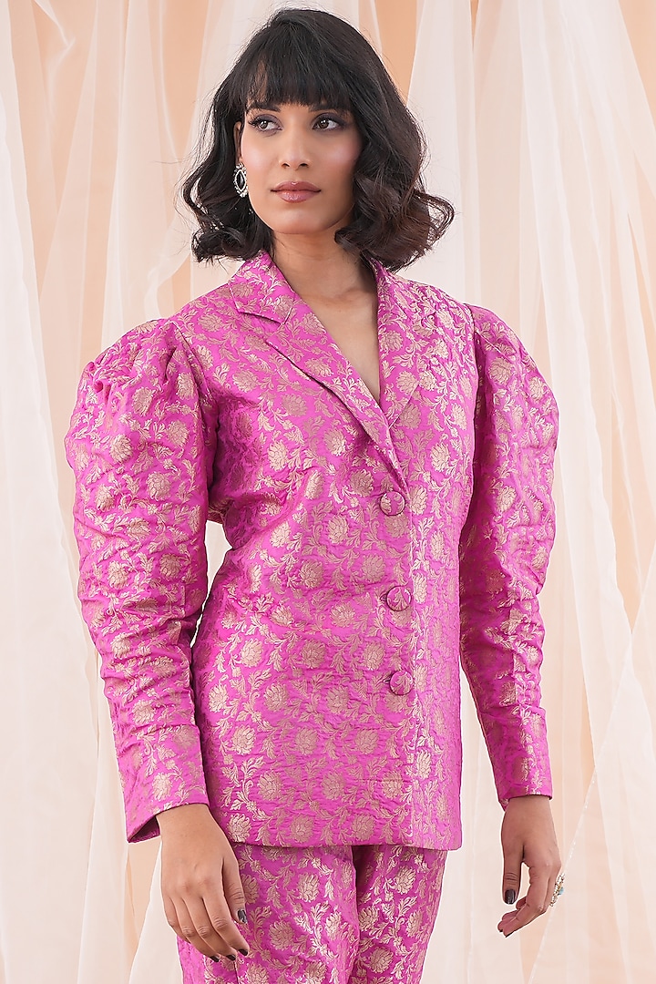 Magenta Pink Banarasi Brocade Blazer Set by Farha Syed at Pernia's Pop Up Shop