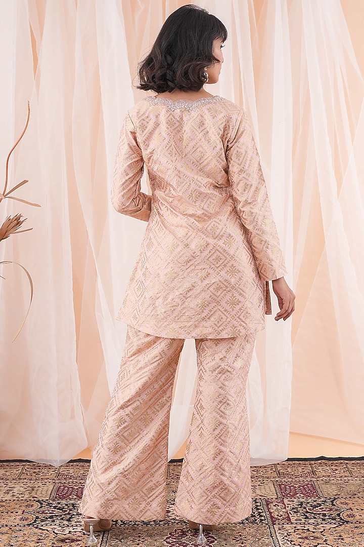 Mauvish Pink Banarasi Brocade Hand Embroidered Co-Ord Set by Farha Syed at Pernia's Pop Up Shop