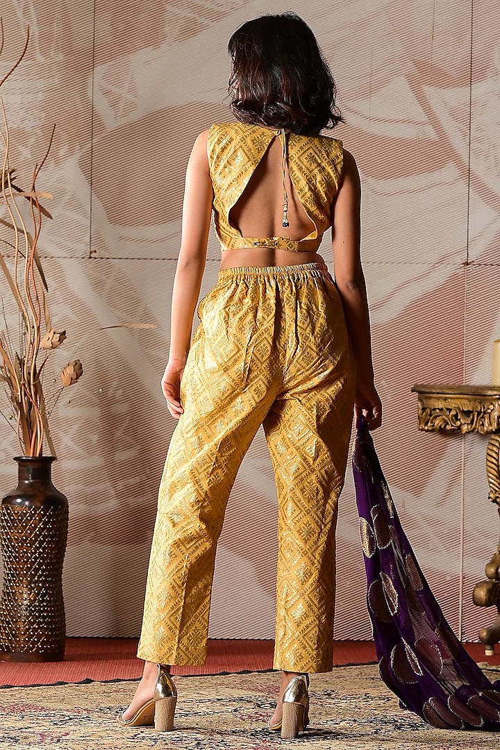 Purple & Yellow Banarasi Georgette Embroidered Kaftan Cape Set by Farha Syed at Pernia's Pop Up Shop