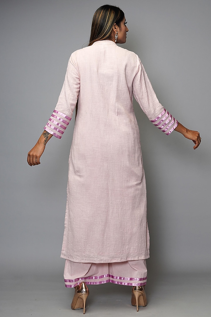 Lilac Hand Embroidered Kurta Set by Farha Syed at Pernia's Pop Up Shop