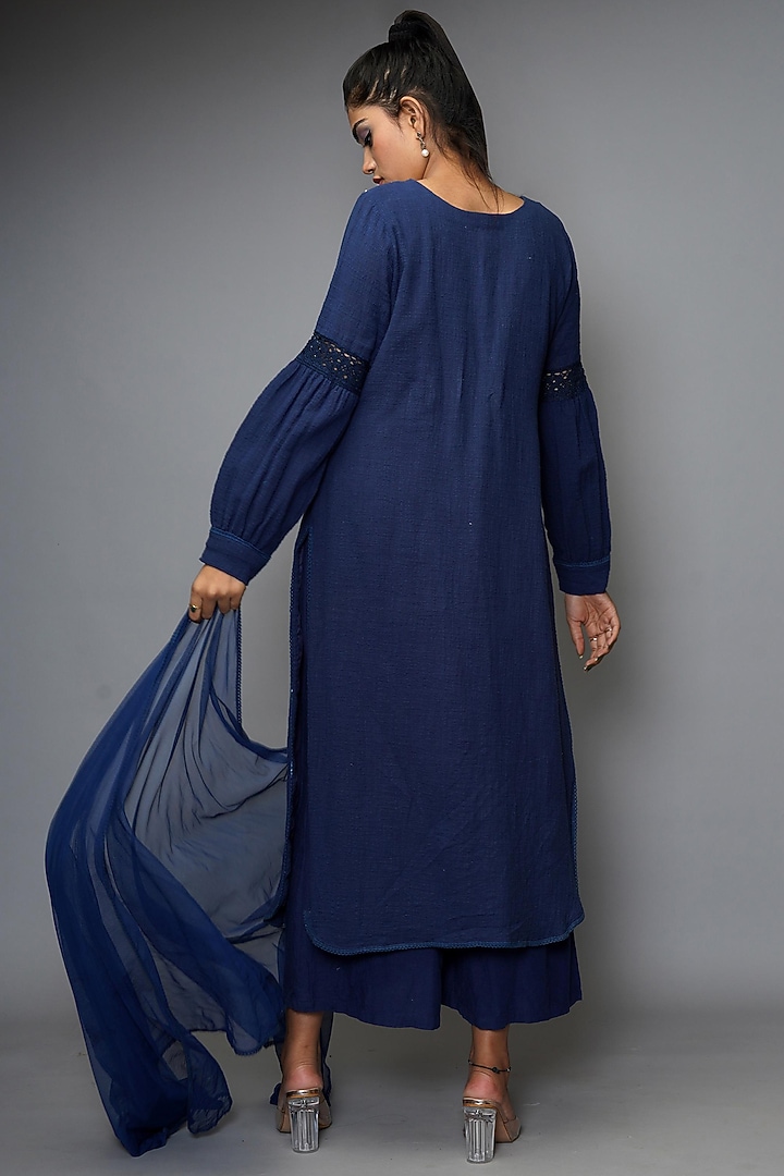 Midnight Blue Hand Embroidered Kurta Set by Farha Syed at Pernia's Pop Up Shop
