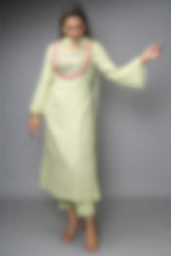 Pista Green Hand Embroidered Kurta Set by Farha Syed at Pernia's Pop Up Shop