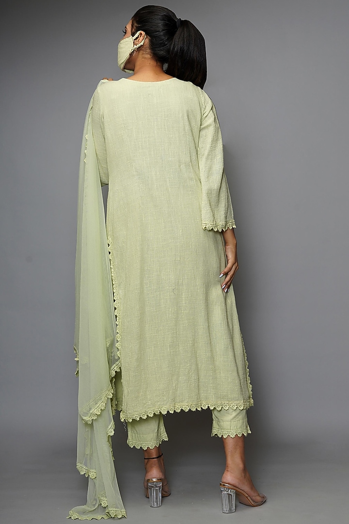 Pista Green Hand Embroidered Kurta Set by Farha Syed at Pernia's Pop Up Shop