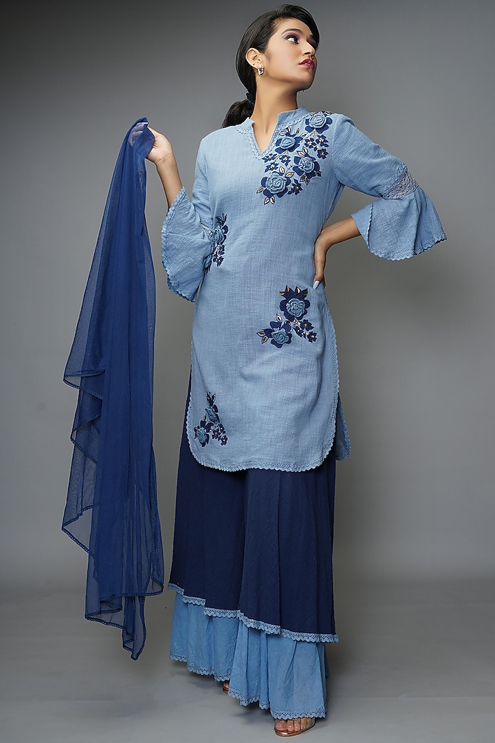 Grey Blue Hand Embroidered Kurta Set by Farha Syed at Pernia's Pop Up Shop