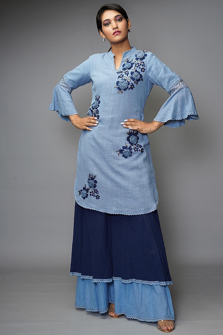 Grey Blue Hand Embroidered Kurta Set by Farha Syed at Pernia's Pop Up Shop