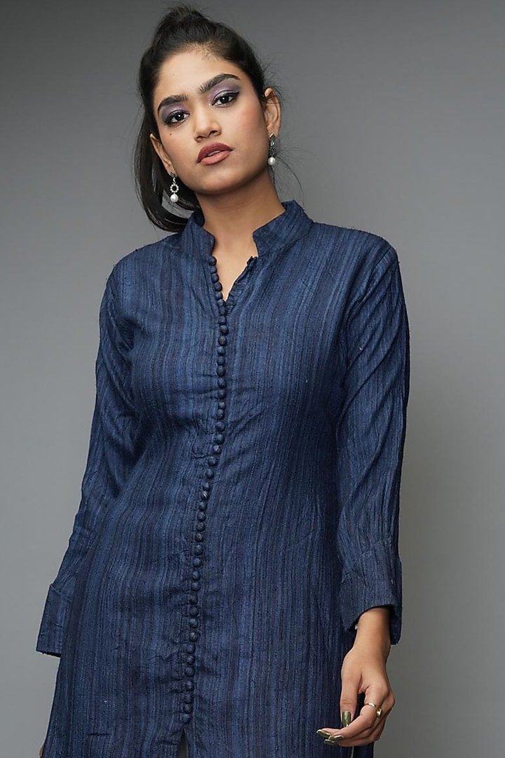 Midnight Blue Silk Linen Kurta Set by Farha Syed at Pernia's Pop Up Shop