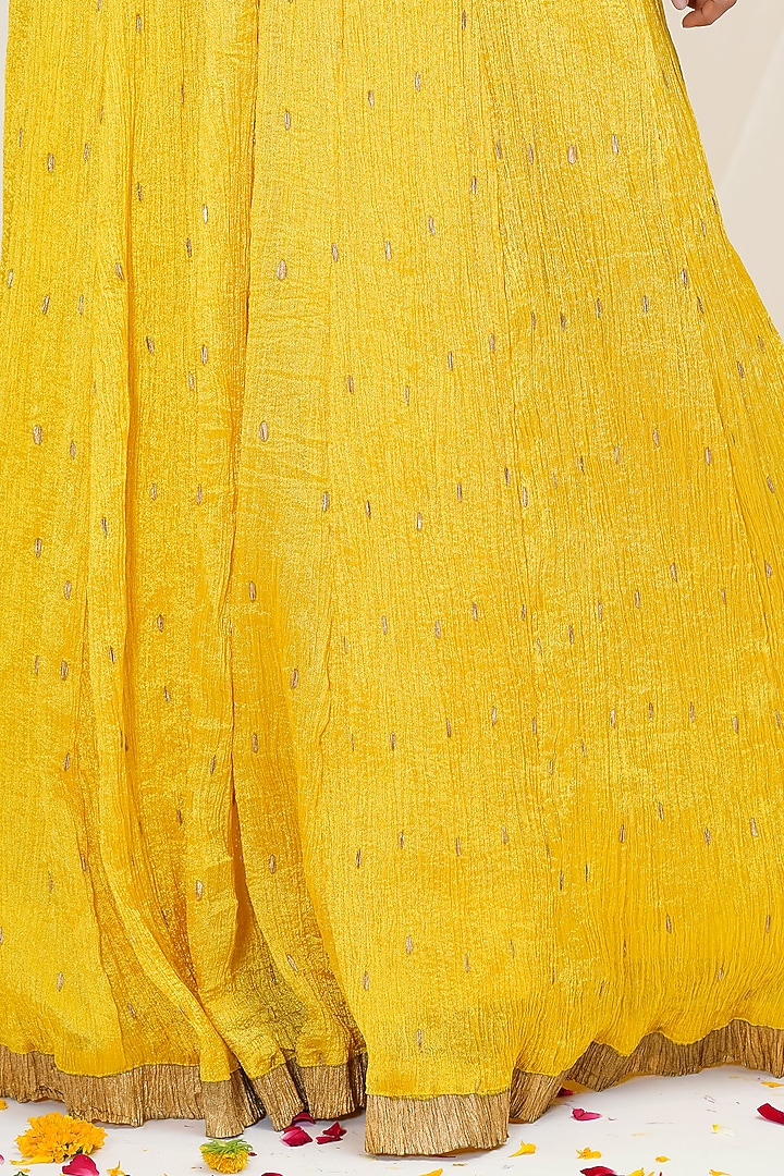 Aureolin Yellow Hand Embroidered Kaftan Set by Farha Syed at Pernia's Pop Up Shop