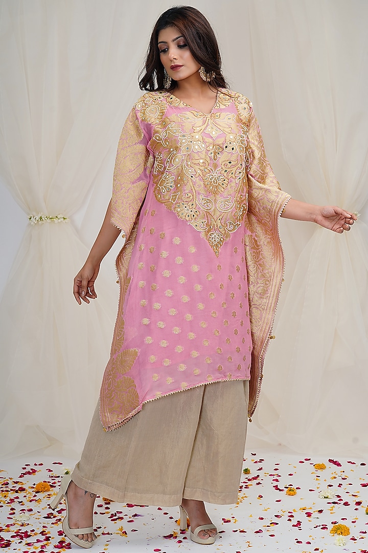 Taffy Pink Hand Embroidered Kaftan by Farha Syed at Pernia's Pop Up Shop