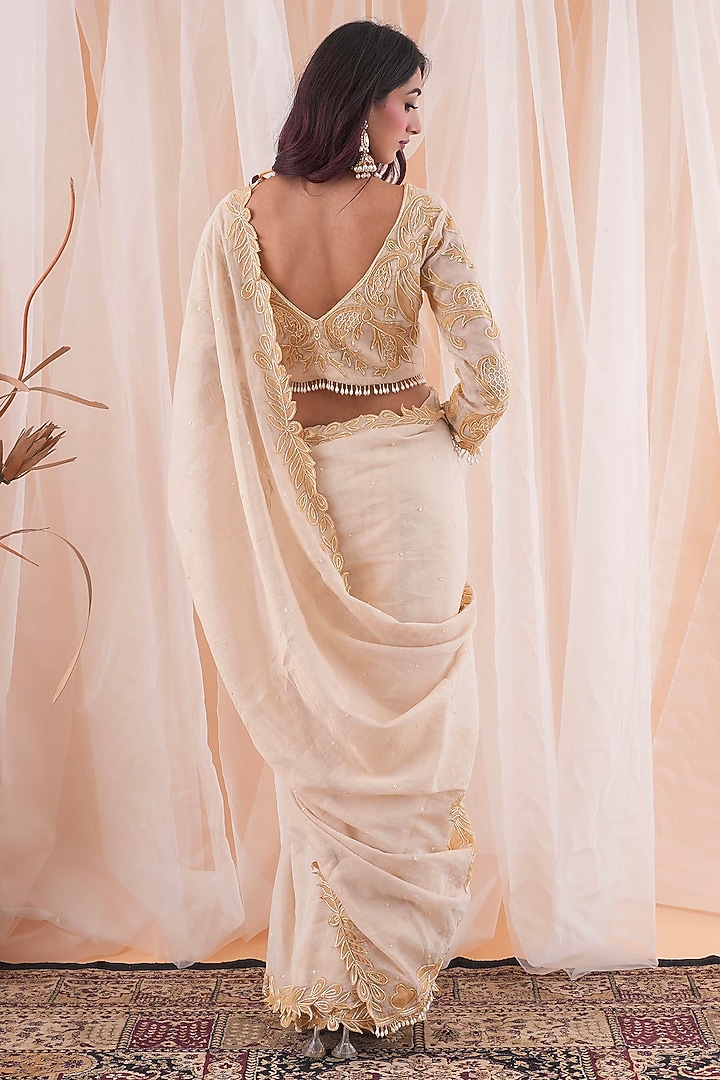 Ivory Beige Handloom Chanderi Tissue Hand Embroidered Wedding Saree Set by Farha Syed at Pernia's Pop Up Shop