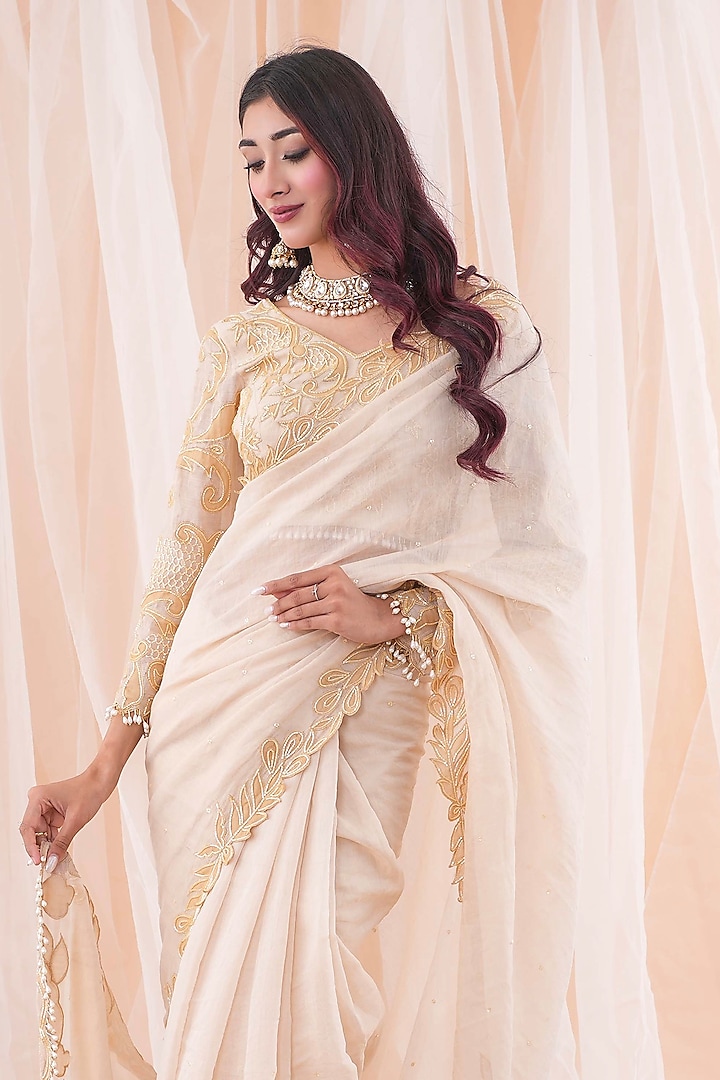 Ivory Beige Handloom Chanderi Tissue Hand Embroidered Wedding Saree Set by Farha Syed at Pernia's Pop Up Shop