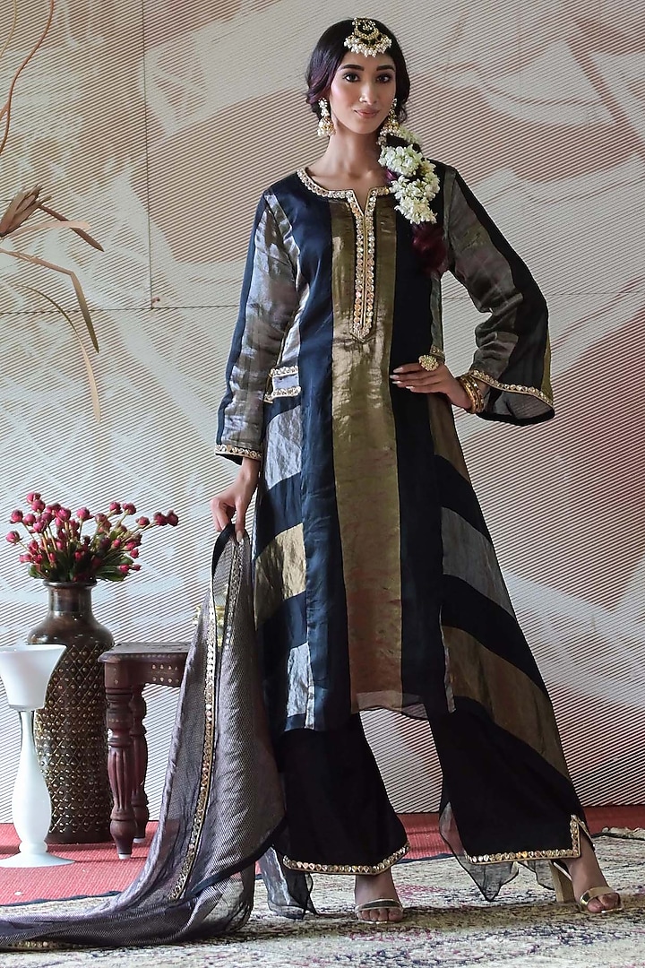 Black Tissue Hand Embroidered Kurta Set by Farha Syed at Pernia's Pop Up Shop