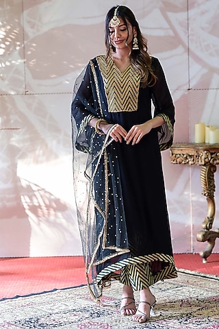 Black Georgette Hand Embroidered Kurta Set by Farha Syed