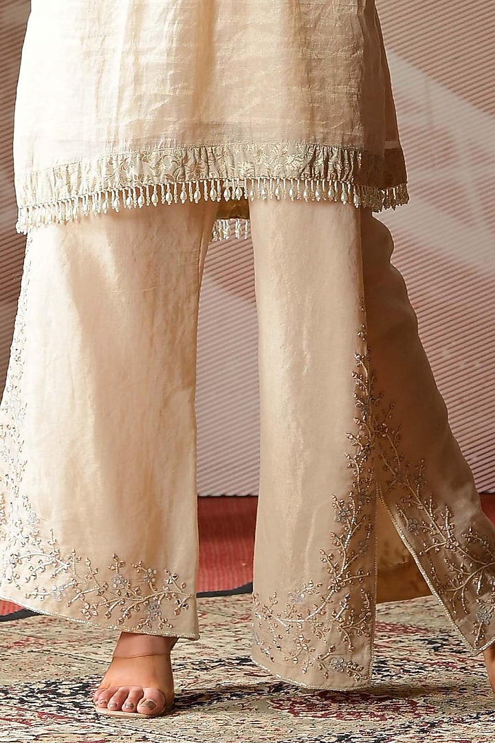 Ivory Beige Chanderi Tissue & Brocade Hand Embroidered Co-Ord Set by Farha Syed at Pernia's Pop Up Shop