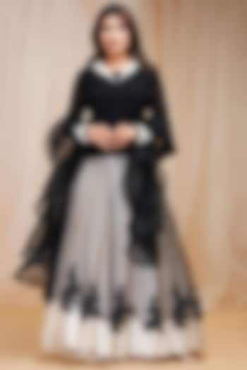 Pearl White & Jet Black Embroidered Wedding Lehenga Set by Farha Syed at Pernia's Pop Up Shop