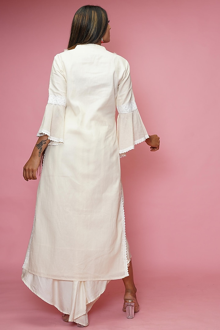 Cream Embellished Kurta Set by Farha Syed at Pernia's Pop Up Shop