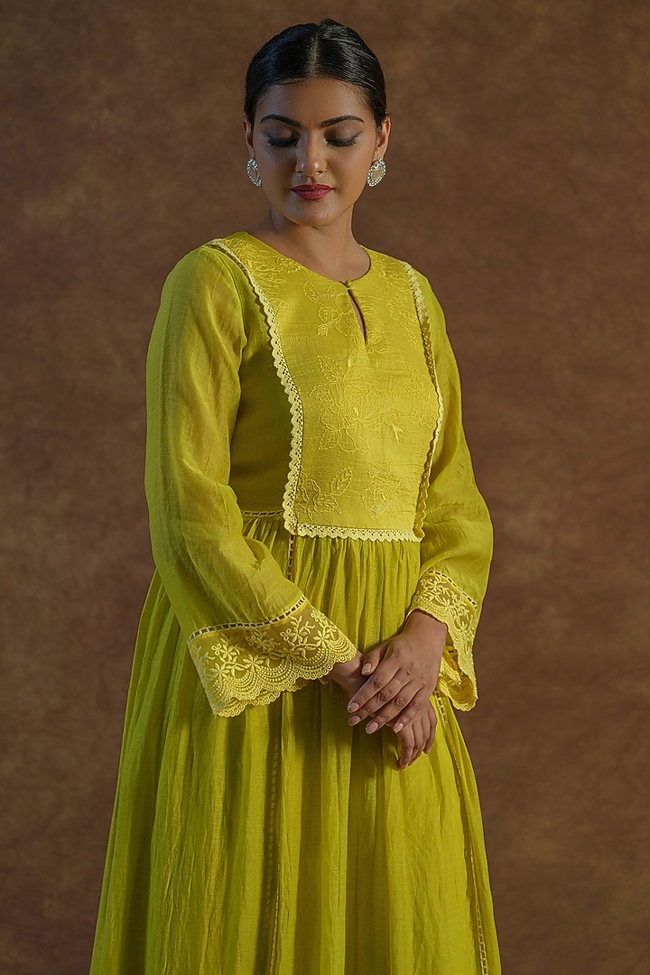 Lemon Yellow Mul Chanderi Silk Embroidered Party Wear Anarkali Set by Farha Syed at Pernia's Pop Up Shop