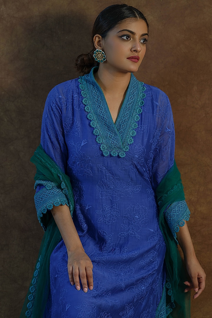 Ink Blue Mul Chanderi Silk Embroidered Kaftan Kurta Set by Farha Syed at Pernia's Pop Up Shop