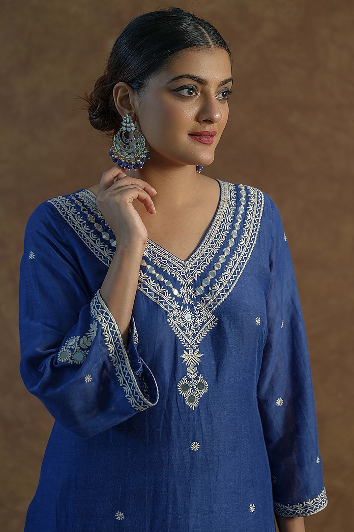 Royal Blue Natural Linen Embroidered Kurta Set by Farha Syed at Pernia's Pop Up Shop