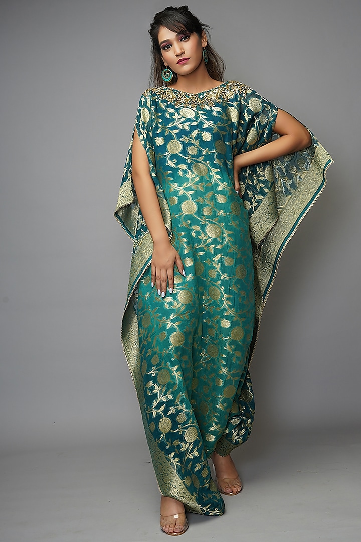 Castleton Green Embroidered Kaftan Design by Farha Syed at Pernia's Pop ...