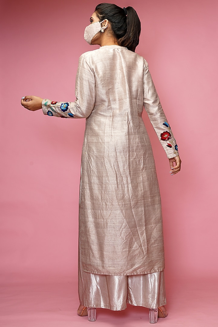 Light Mauve Embroidered Kurta Set by Farha Syed at Pernia's Pop Up Shop