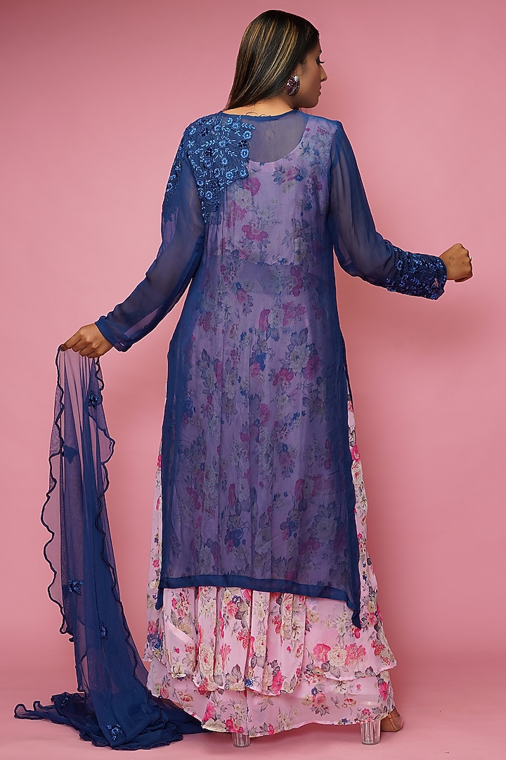 Navy Blue Embroidered Kurta Set by Farha Syed at Pernia's Pop Up Shop