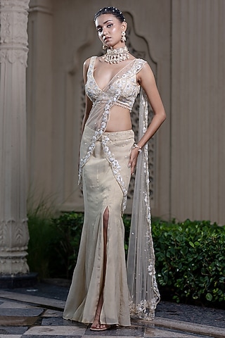 Ivory & Beige Tissue Chiffon Hand Embroidered Draped Saree Set by Farha Syed