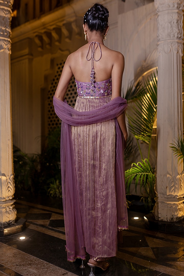 Lavender Chander Silk Pearl Hand Embroidered Kurta Set by Farha Syed at Pernia's Pop Up Shop