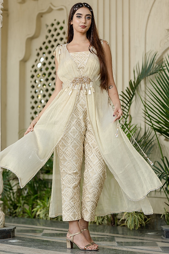 Ivory-Beige Tissue Chiffon Hand Embroidered Kurta Set by Farha Syed at Pernia's Pop Up Shop
