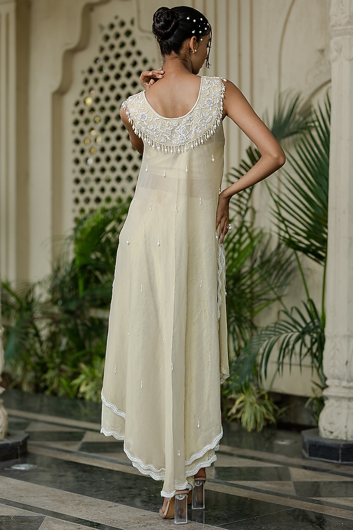 Ivory-Beige Tissue Chiffon Hand Embroidered Kurta Set by Farha Syed at Pernia's Pop Up Shop