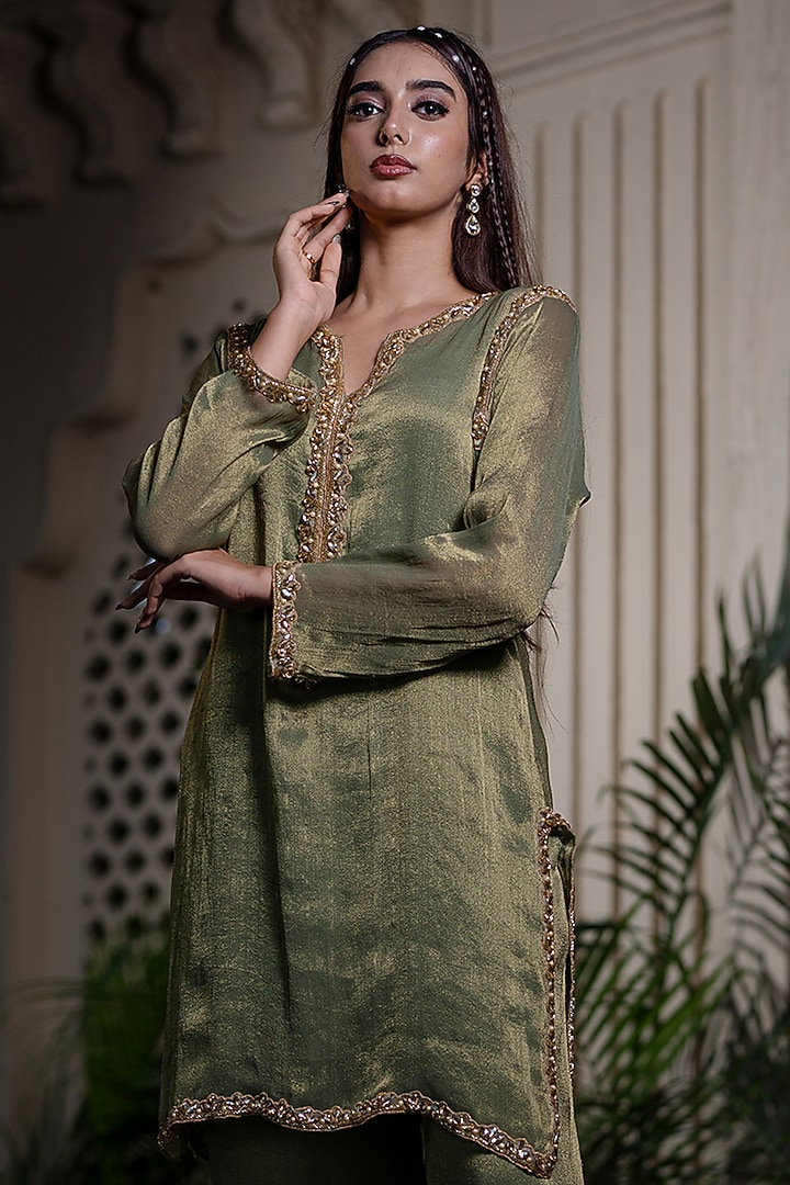 Green Tissue Chiffon Hand Embroidered Kurta Set by Farha Syed at Pernia's Pop Up Shop