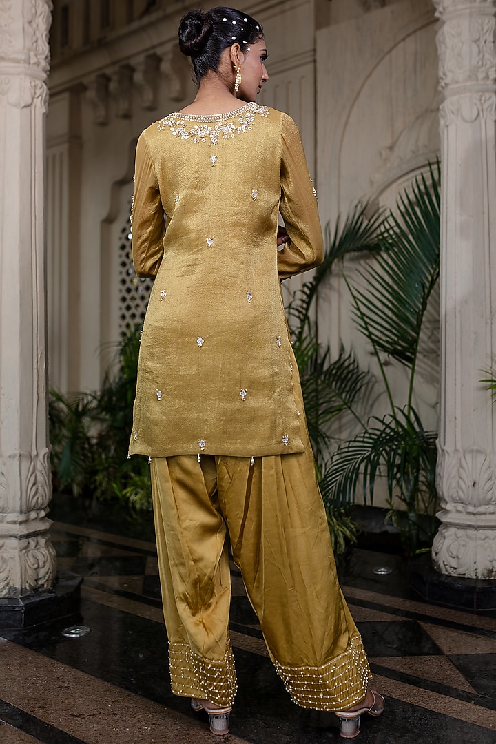 Yellow Tissue Chiffon Hand Embroidered Kurta Set by Farha Syed at Pernia's Pop Up Shop