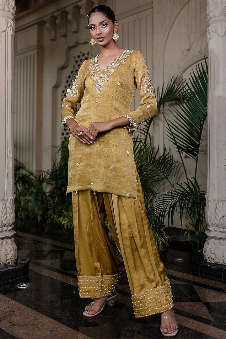 Yellow Tissue Chiffon Hand Embroidered Kurta Set by Farha Syed at Pernia's Pop Up Shop