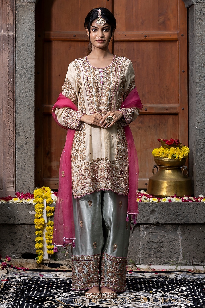 Beige Chanderi Silk Tissue Cutdana Hand Embroidered Kurta Set by Farha Syed at Pernia's Pop Up Shop